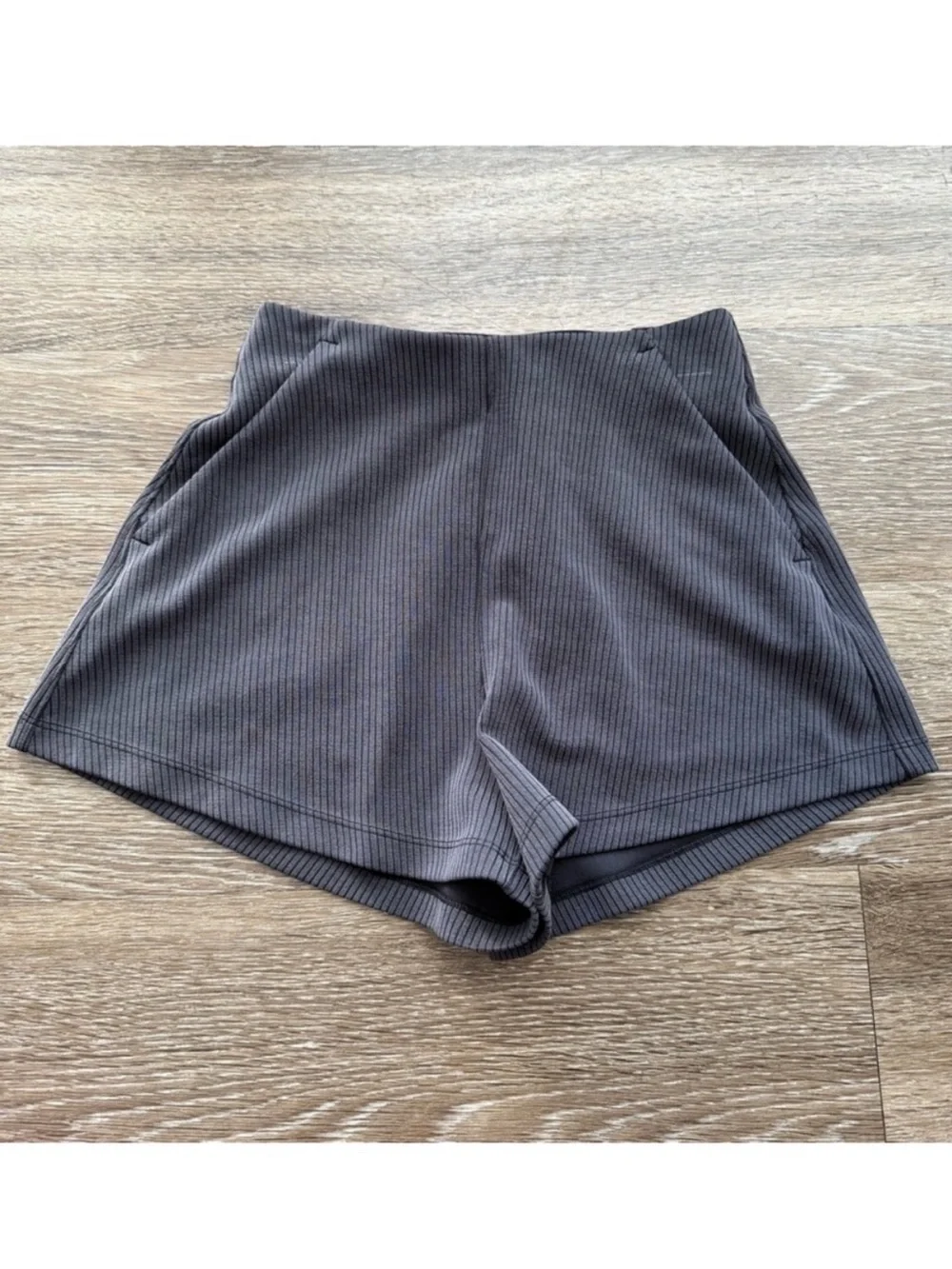 Lululemon Ribbed Softstreme High-Rise Short 2” Black